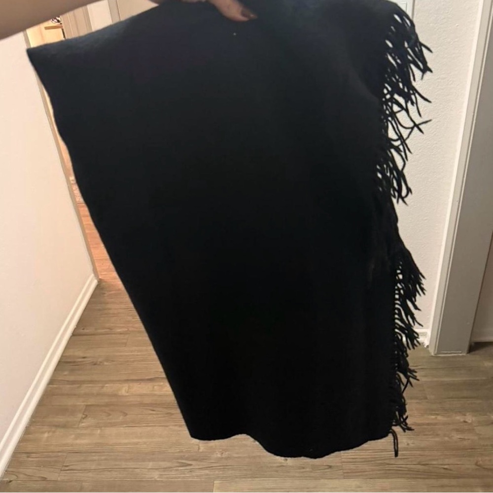 Hermes black Fringe Shawl/blanket